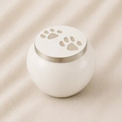 Ivory Paw Tribute Odyssey Urn image
