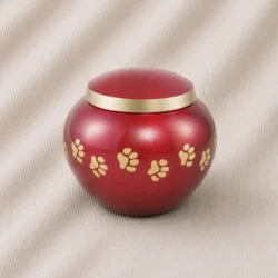 Crimson Paw Trail Odyssey Urn image