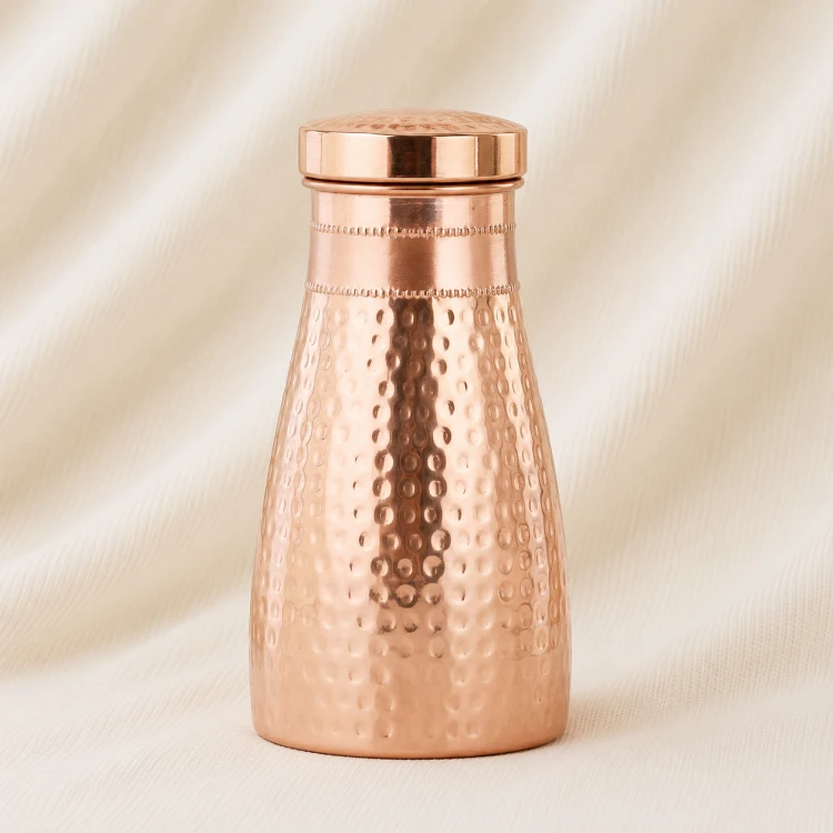 Classic Hammered Elegance Copper Bottle Image 1